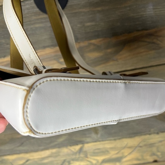 BIN047.3 Emilie M Small Purse - Picture 5 of 6